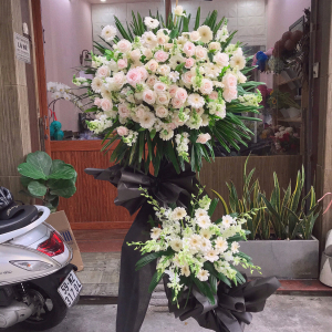 Chậu Hoa Chia Buồn - LB00218 - labe.vn