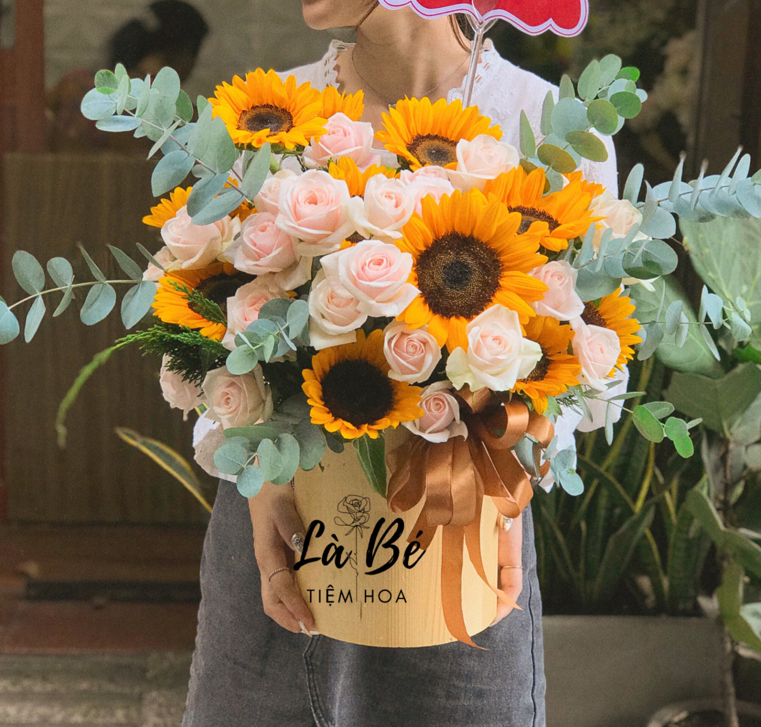 Hướng tới Tương lai - LB00154 - labe.vn